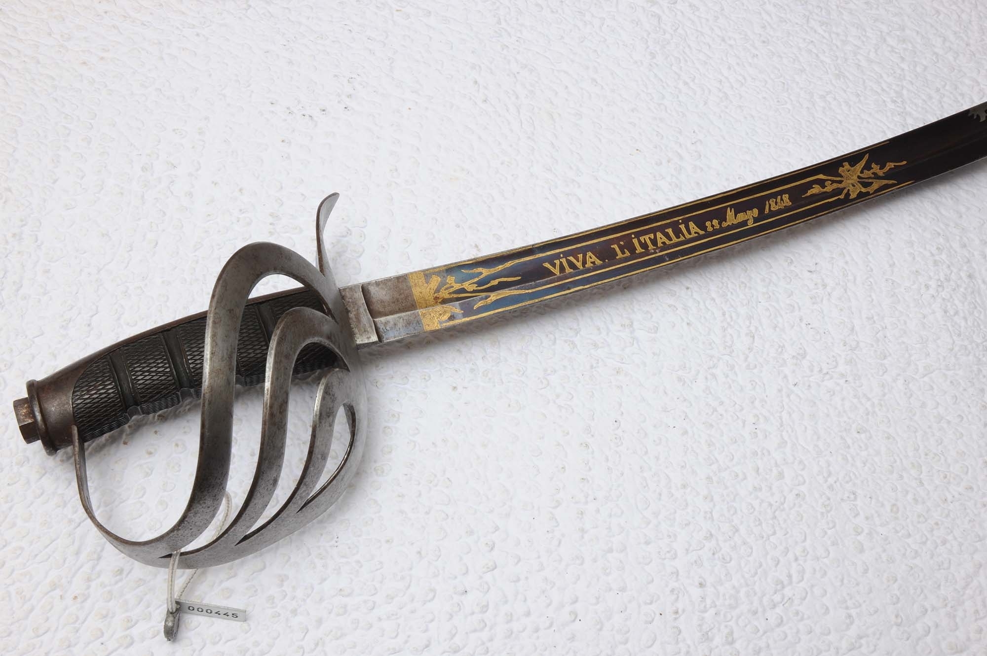 legge: Spade di rappresentanza: facciamo chiarezza