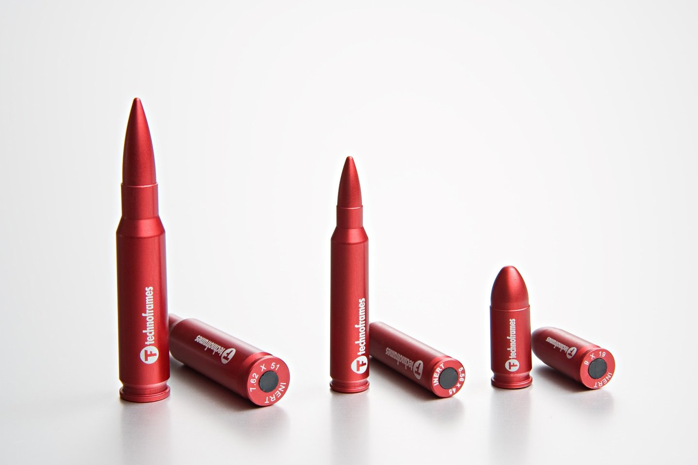 Tre salvapercussori Technoframes verticali e tre orizzontali