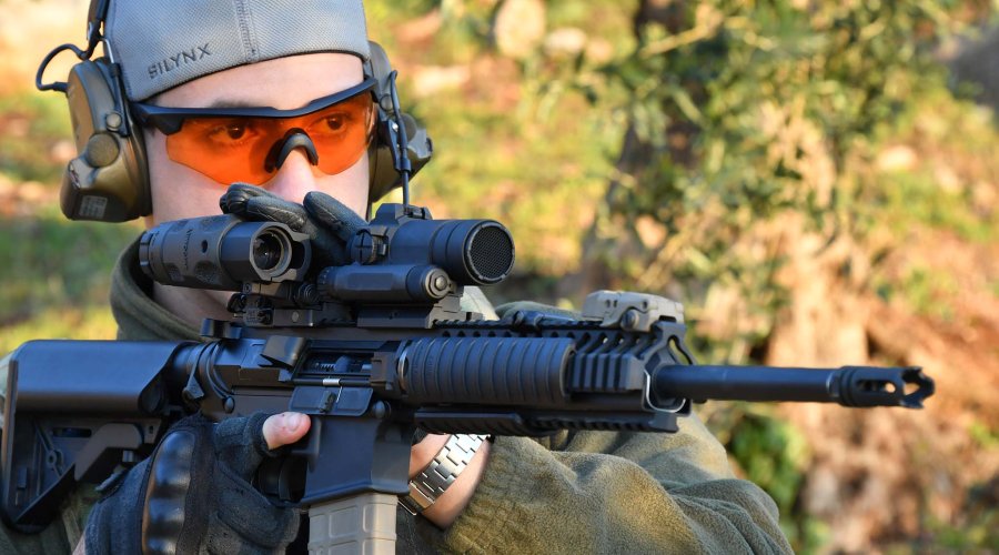 Aimpoint 3XMag-1 al tiro