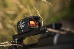 Aimpoint Acro: la nuova generazione del mirino a punto rosso Aimpoint Acro nuovo mirino a punto rosso