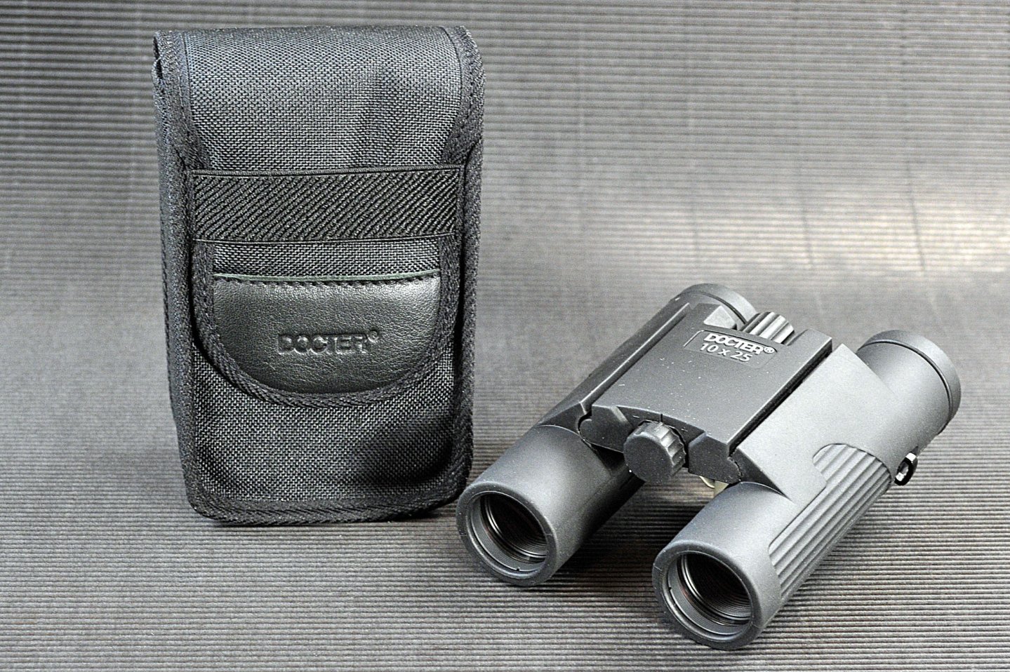 Docter Compact 10x25 