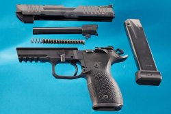 Test: Arex Rex Alpha in 9mm, una pistola sportiva dalla Slovenia Arex Rex Alpha smontata