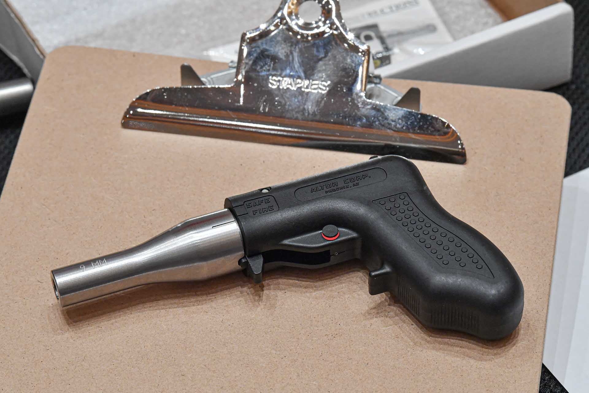 pistols 02/12/2020 Test: Laugo Arms Alien pistol - is the new Czech 9mm mat...