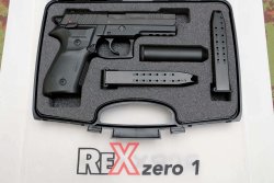 Arex Rex Zero 1 Standard cal. 9x21IMI Valigetta con pistola Rex Zero 1