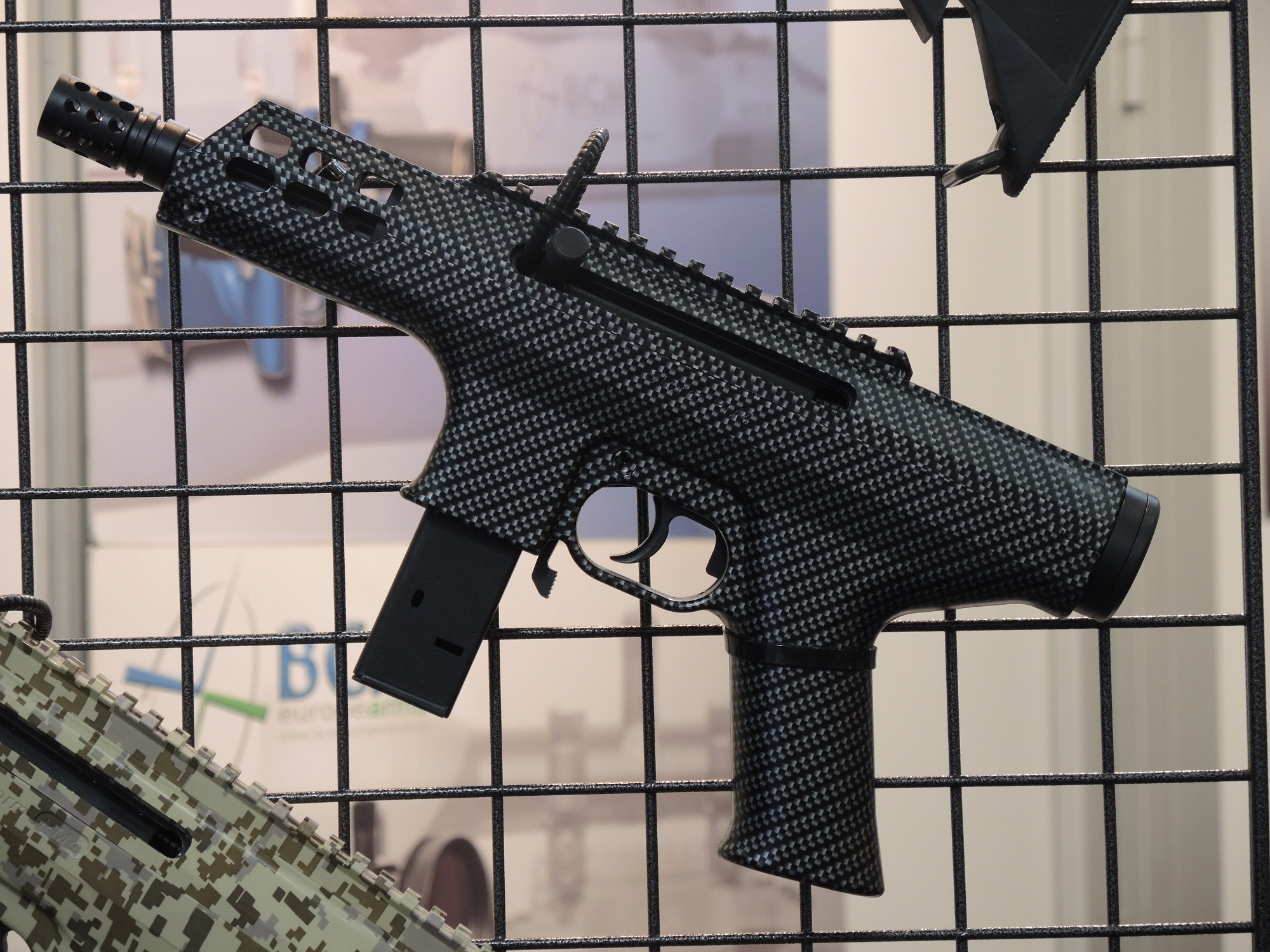 pistole: BCM Europearms PM-4 "Storm"