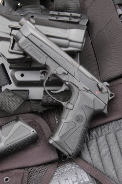 Beretta Ninety-Two Beretta Ninety-Two