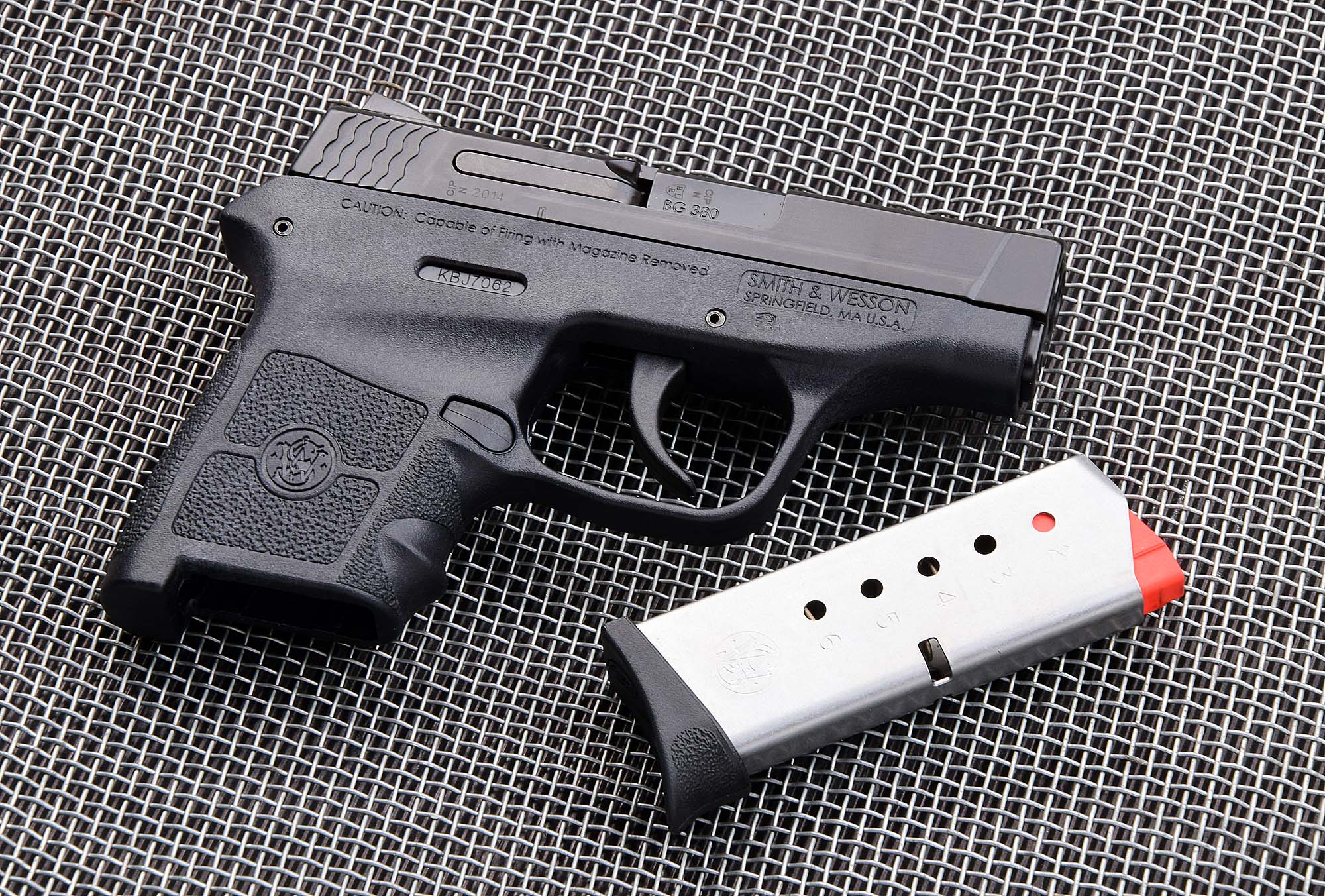 pistole: Smith & Wesson M&P Bodyguard .380