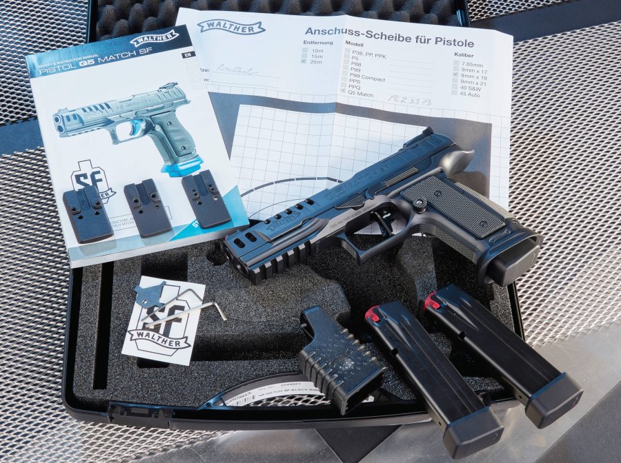 Black Ribbon: una Walther P5 in edizione speciale Confezione della Walther Black Ribbon con accessori