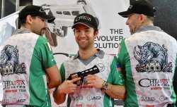 Chiappa Firearms: la squadra di tiro Squadra tiro dinamico Chiappa