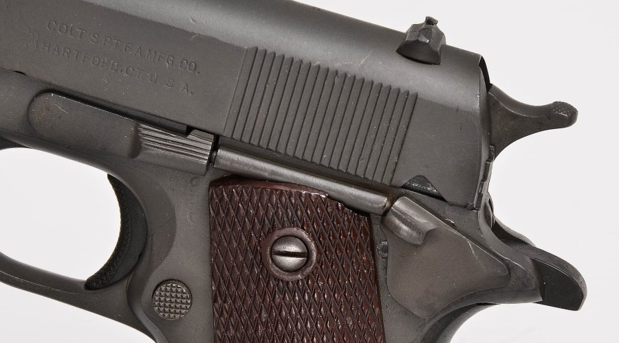 Colt 1911 A1  Colt 1911 A1