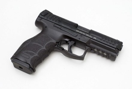 Heckler & Koch SFP9, lato destro