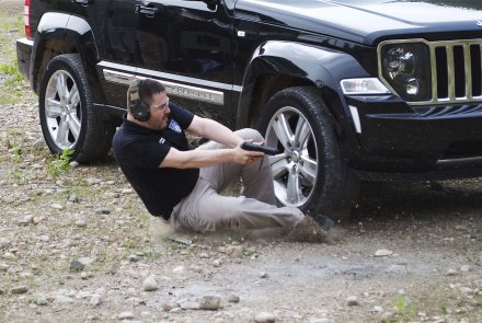 Tiro a copertura bassa con la Smith & Wesson M&P9