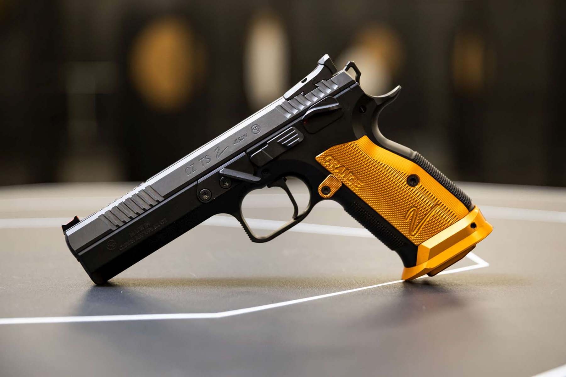 cz-ceska-zbrojovka: CZ presenta la TS 2 Orange, una nuova pistola per tiro IPSC con una serie di vantaggi esclusivi per il tiratore 