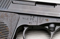 Pistola CZ Vzor 52 Punzonature sulla pistola