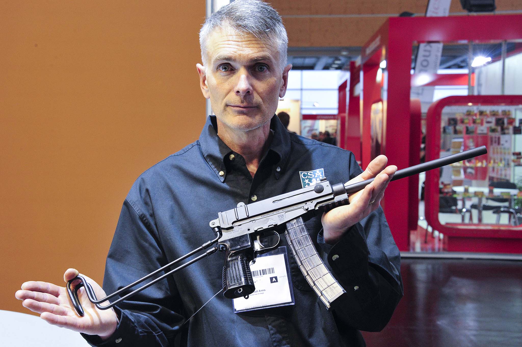 pistole: Czech Small Arms Vz.61, una Skorpion in calibro .22