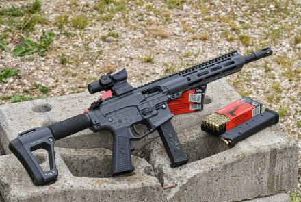 DR-15 Custom MK-9 lato destro