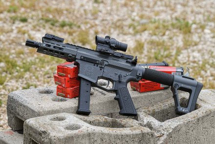 DR-15 Custom MK-9 lato sinistro