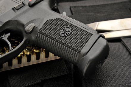 Pistola semiautomatica FN-USA FNX-45 Tactical Dorsalini intercambiabili dell'impugnatura della pistola