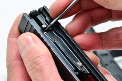 Glock 17 smontaggio completo Glock 17 smontaggio completo
