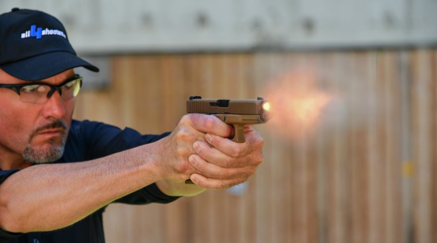 GLOCK 19X: il test sul campo GLOCK 19X durante la prova a fuoco