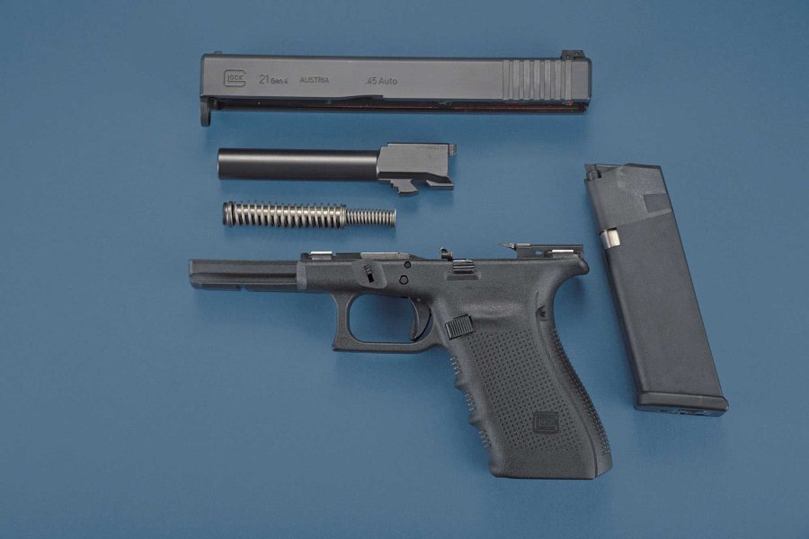 Test: Pistola GLOCK 21 Gen4 in .45 ACP Smontaggio GLOCK 21 nei suoi componenti