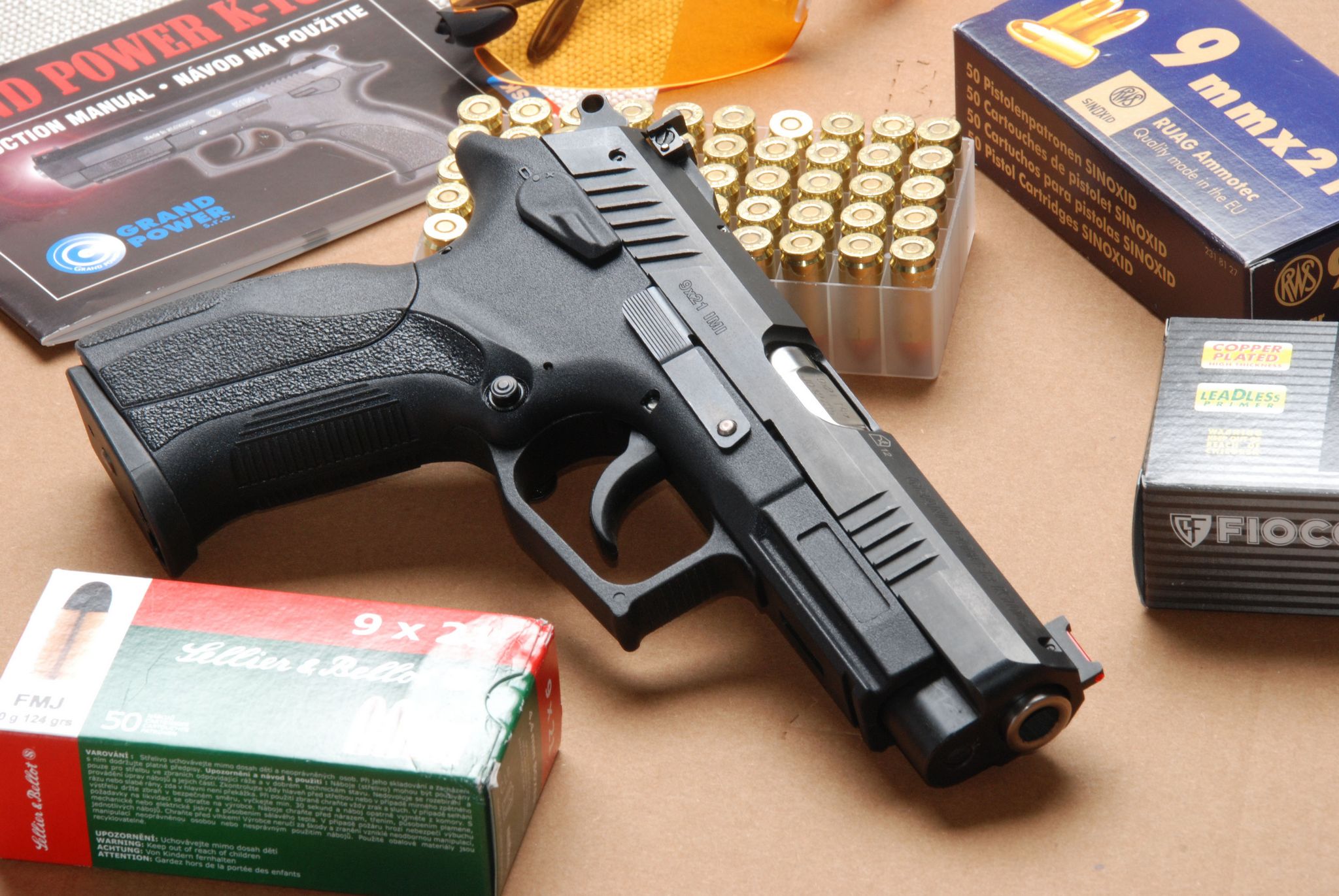 Grand weapon. Пистолет Гранд Пауэр к 100. Grand Power k100. Grand Power k100 боевой. Grand Power к100.
