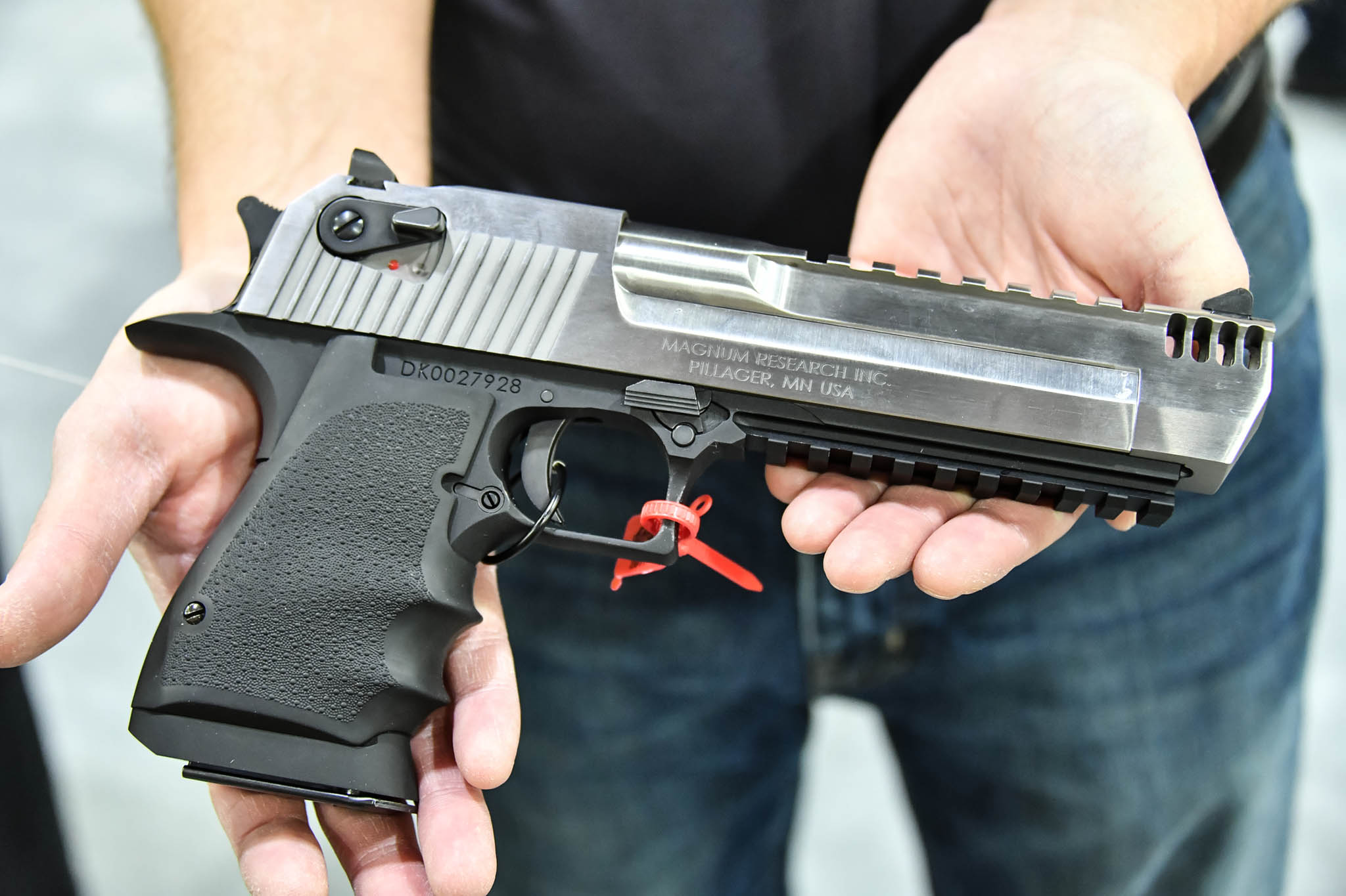 magnum-research: Pistole Magnum Research Desert Eagle L5 e L6 in nuovi calibri magnum-research: Pistole Magnum Research Desert Eagle L5 e L6 in nuovi calibri