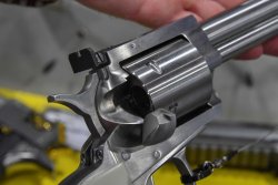 Magnum Research .500 Linebaugh-01.jpg