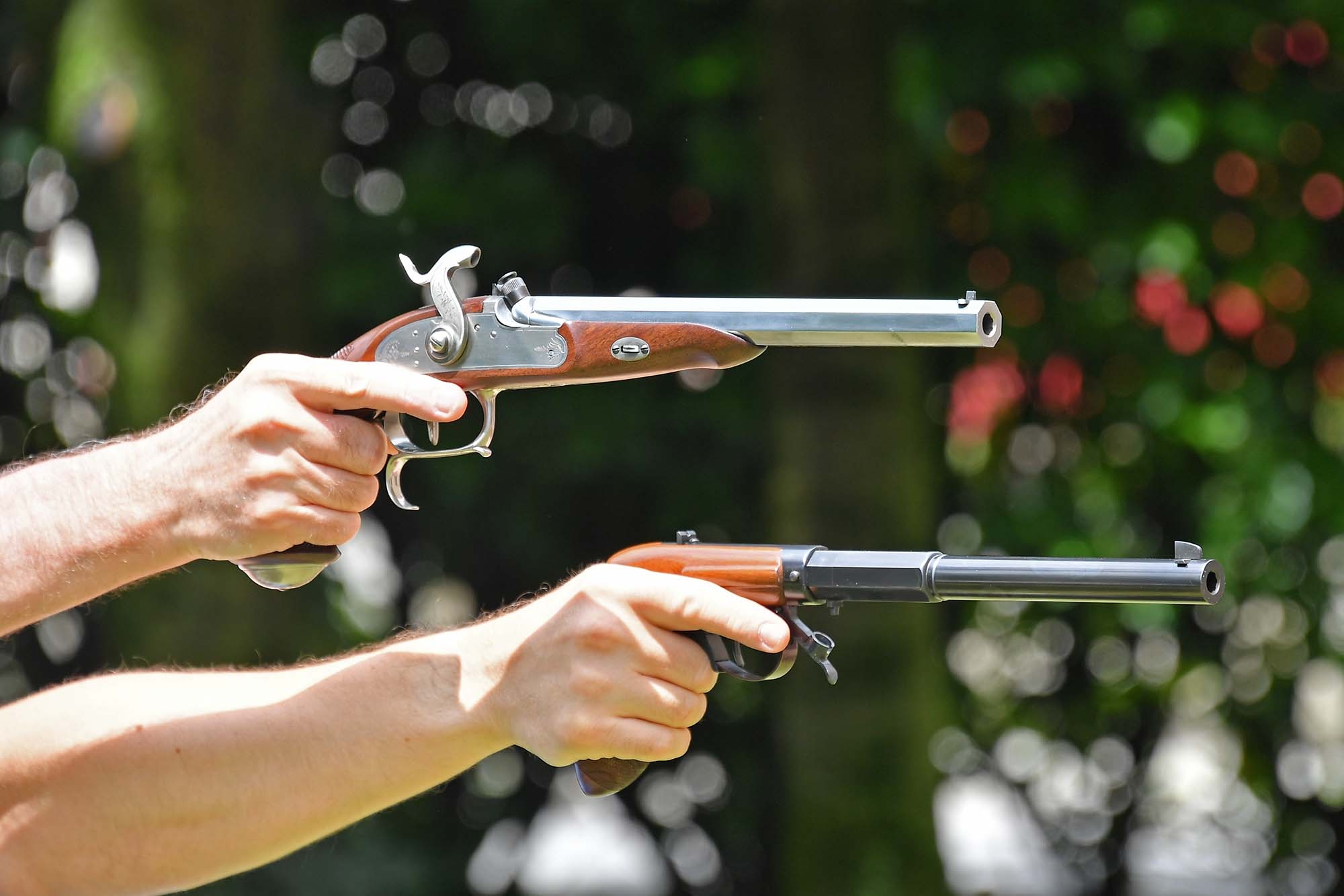 pedersoli-davide: Nuove regole per il tiro sportivo ad avancarica  MLAIC:
le pistole di tipo Underhammer corrono da sole