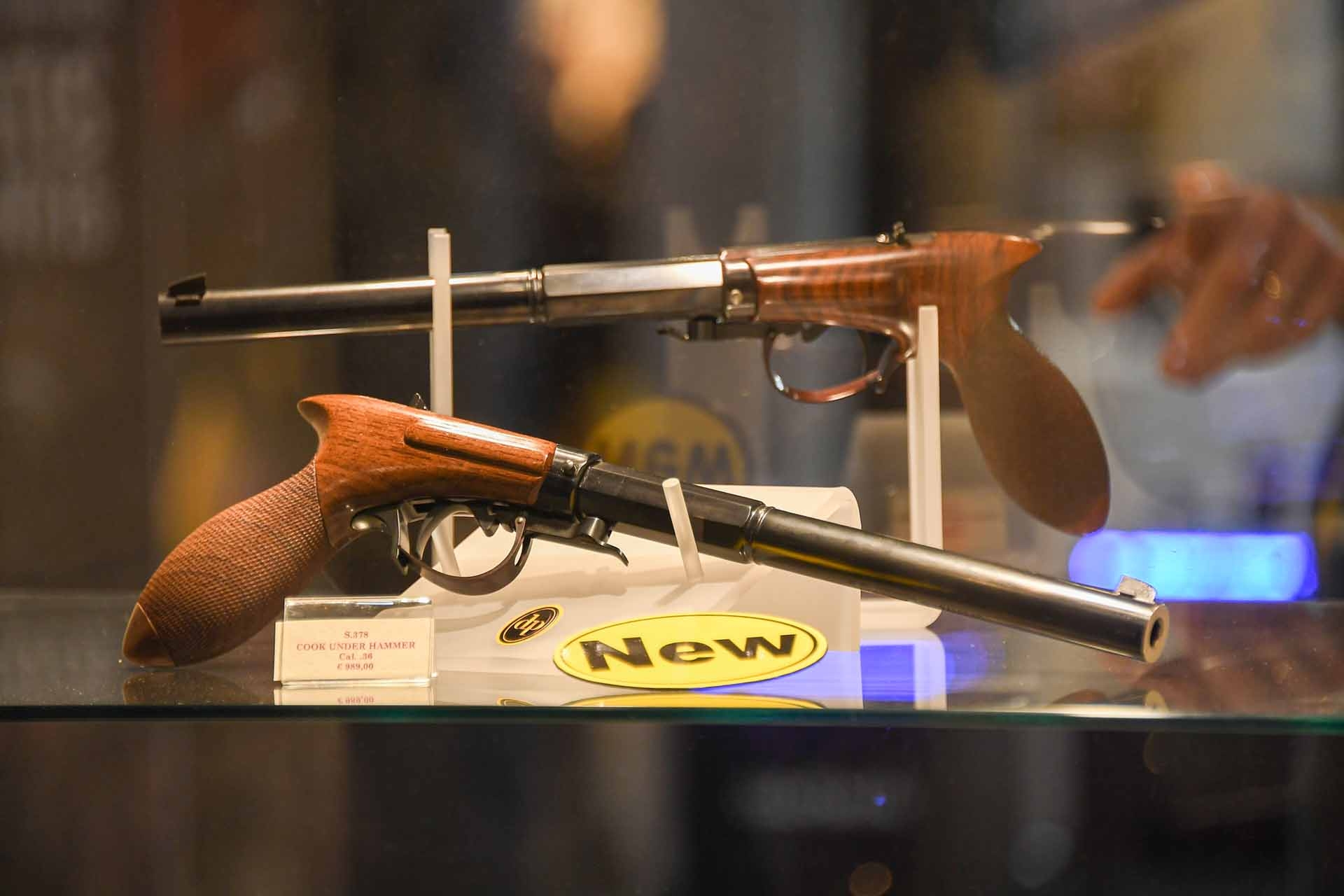 pedersoli-davide: Pedersoli Cook Underhammer, la pistola "rovesciata"