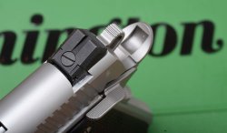 Remington 1911-R1 Enhanced SS Tacca di mira della pistola Remington 1911-R1 Enhanced SS