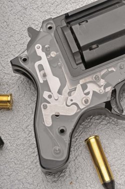 Chiappa White Rhino 30 DS Meccanica del revolver