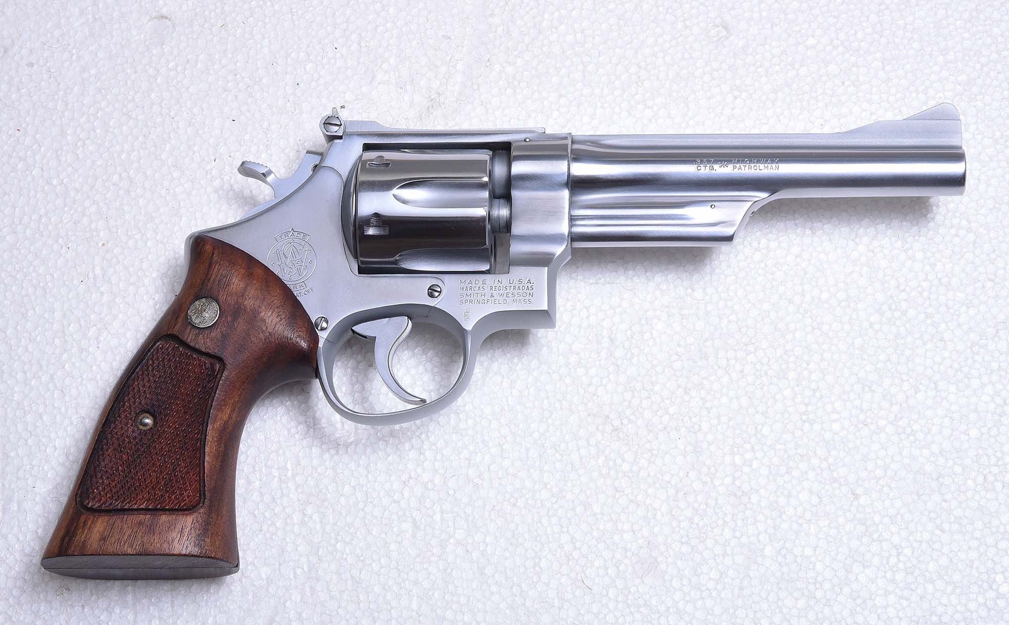 Lato destro del revolver Smith & Wesson Highway Patrolman