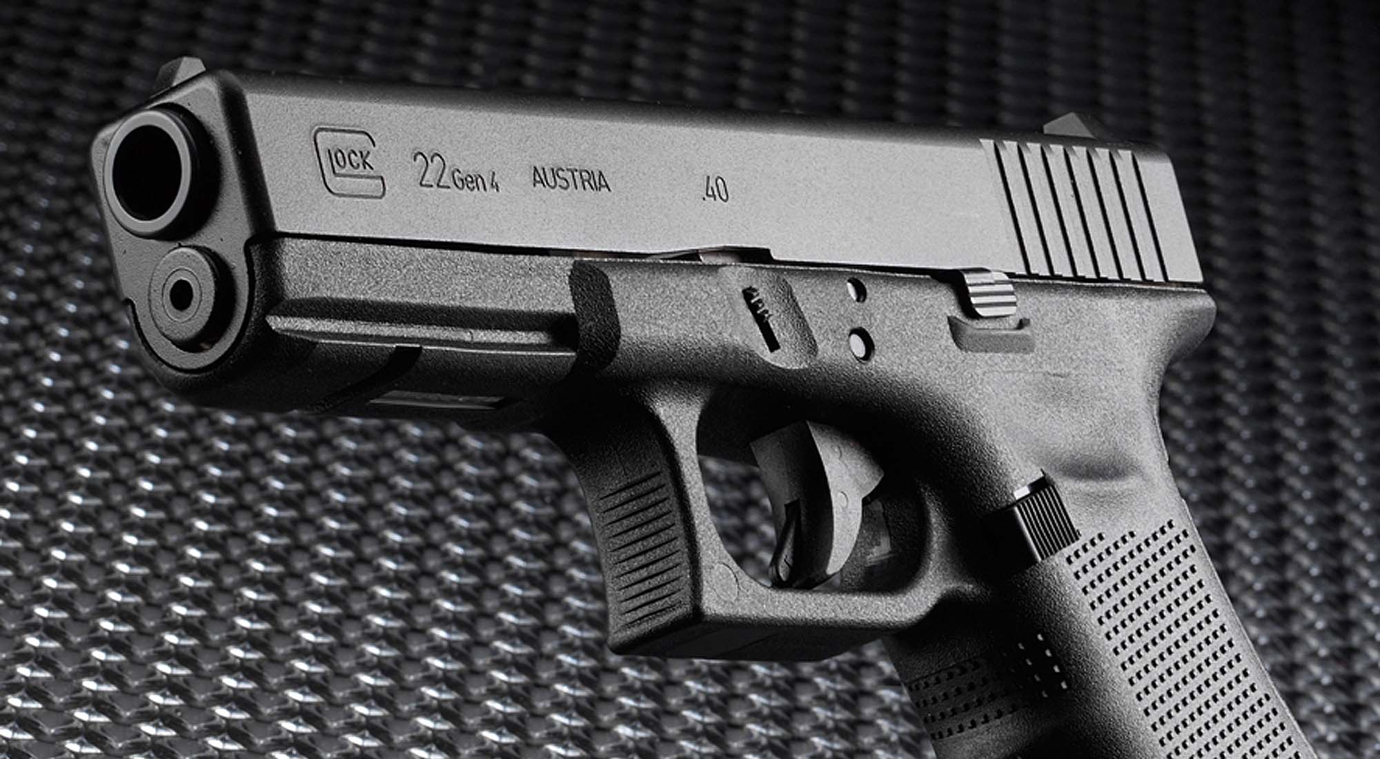 tecnica: Tecnica: scaricare una pistola semiautomatica