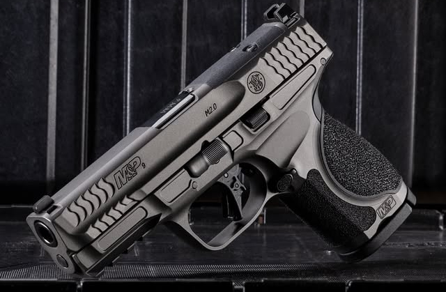 smith-wesson: SHOT Show 2025: le nuove pistole Smith & Wesson M&P Metal Compact e i revolver classici "senza serratura". smith-wesson: SHOT Show 2025: le nuove pistole Smith & Wesson M&P Metal Compact e i revolver classici "senza serratura".