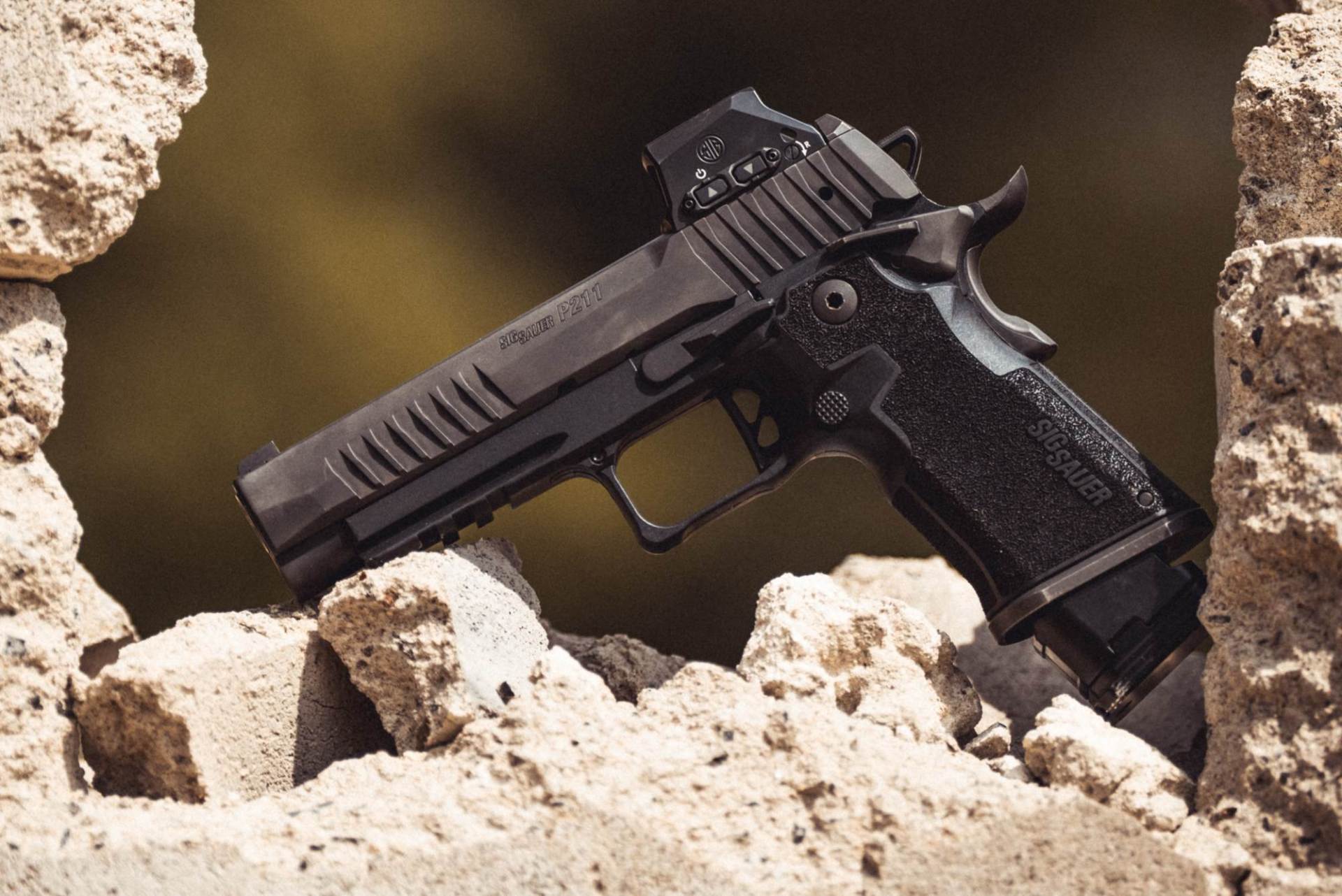 sig-sauer: SIG Sauer P211, la nuova classe di pistole bifilari ad alta capacità in calibro 9x19.