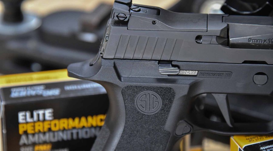 Parte posteriore del carrello della pistola SIG Sauer P320 X-Five