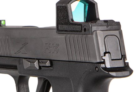 Nuova SIG Sauer P365X ROMEOZero, una pistola versatile per il porto difensivo SIG Sauer P365X ROMEOZero micro red dot