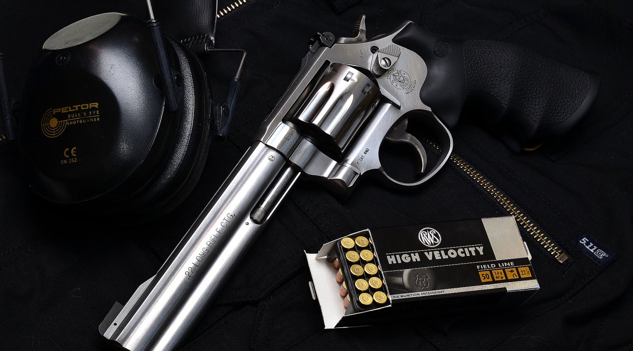 Smith & Wesson 617 