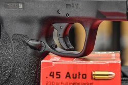 Smith & Wesson Military & Police Shield M2.0 Performance Center calibro .45 ACP Grilletto della Smith & Wesson Military & Police Shield M2.0 Performance Center
