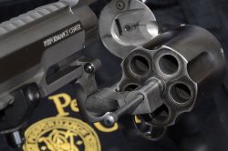 Smith & Wesson XVR .460 Smith & Wesson XVR .460