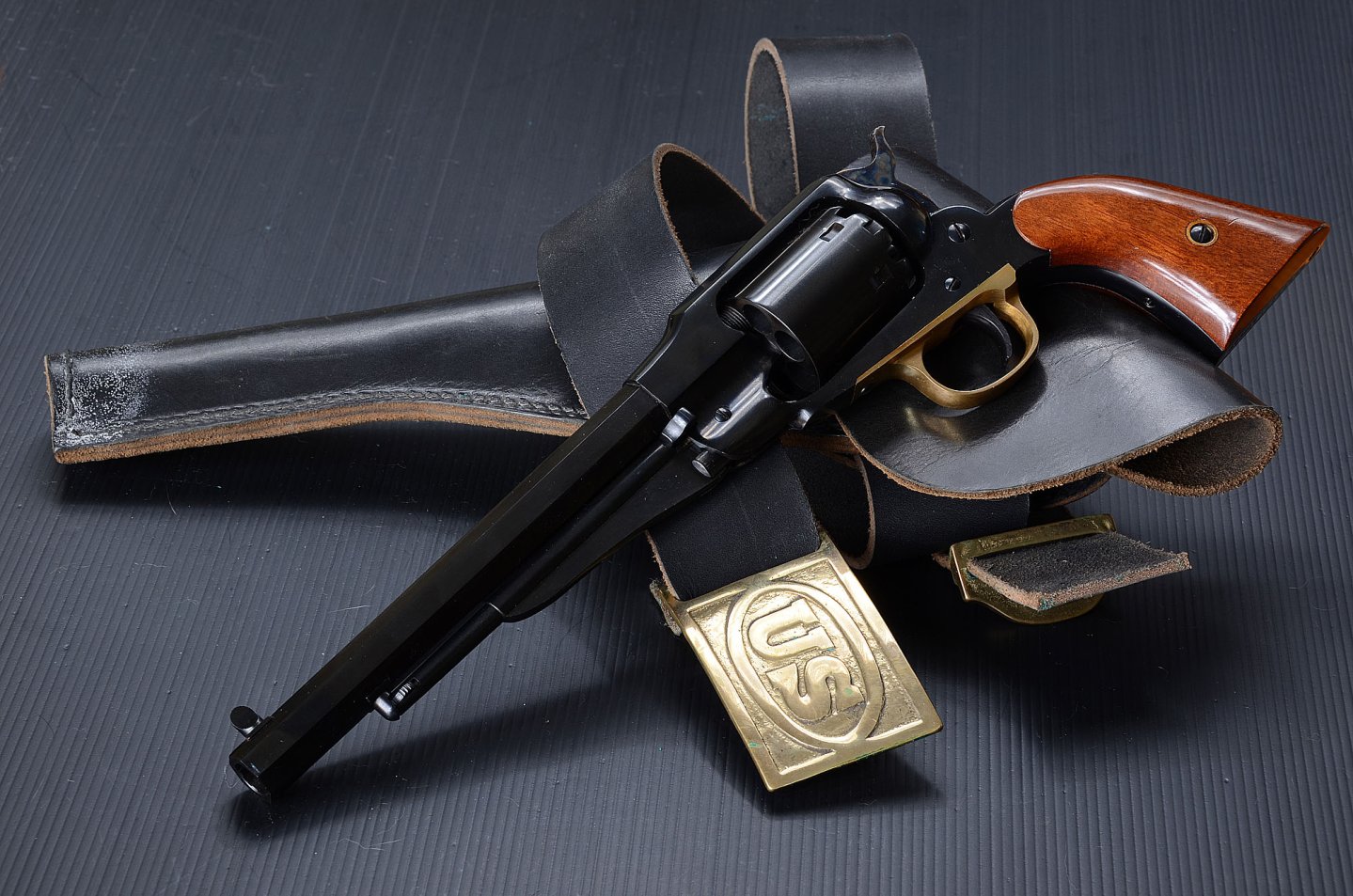 Remington 1858    Remington 1858