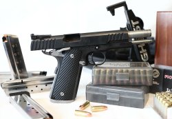 STI Champion, la 1911 sportiva in calibro 9x21 STI Champion posizione apertura