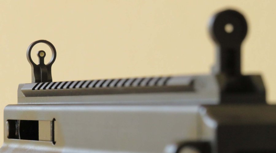Stribog SP9 A3S in calibro 9x21, una pistola imbracciabile per difesa personale e compiti di polizia