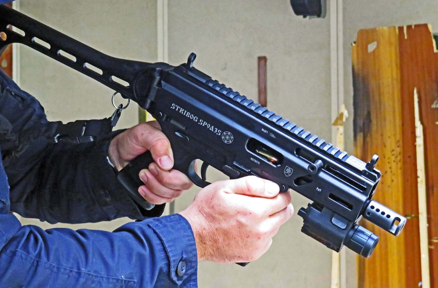 Stribog SP9 A3S in calibro 9x21, una pistola imbracciabile per difesa personale e compiti di polizia Stribog SP9 A3S in calibro 9x21