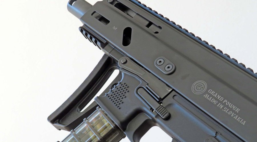 Stribog SP9 A3S in calibro 9x21, una pistola imbracciabile per difesa personale e compiti di polizia