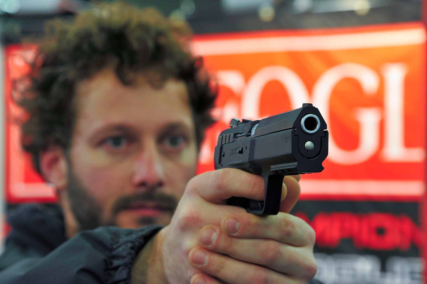 Tanfoglio lancia la nuova pistola semi-automatica Force Plus all'edizione 2016 di IWA