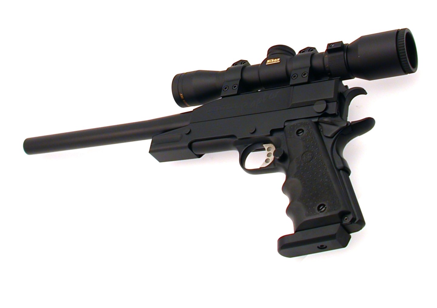 Una pistola Tanfoglio in calibro .308 Winchester