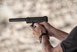 Taurus TX22 la pistola dell’anno secondo “Guns & Ammo” Taurus TX22 con silenziatore