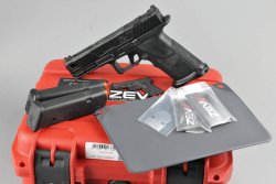Test: ZEV Technologies OZ-9 – l’evoluzione della specie ZEV Technologies OZ-9 con custodia e accessori